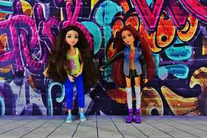 photo-wallpaper-graffiti-dolls