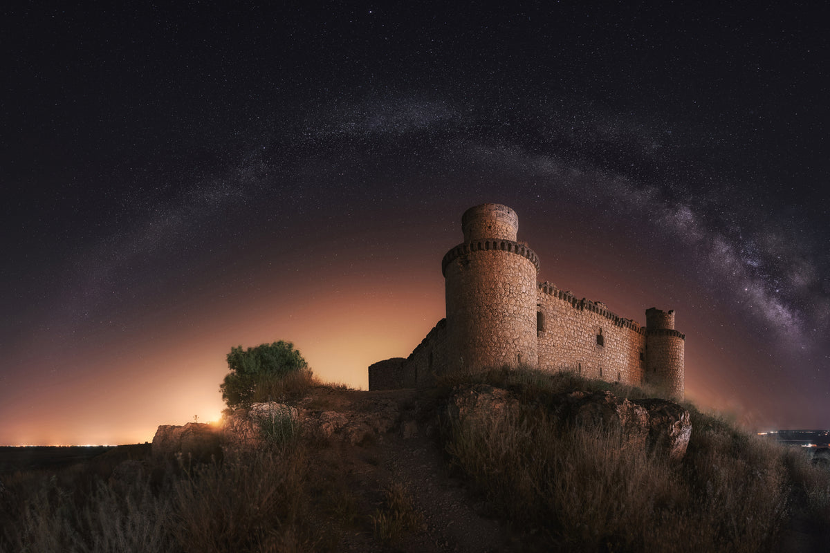 photo-wallpaper-night-in-the-old-castle