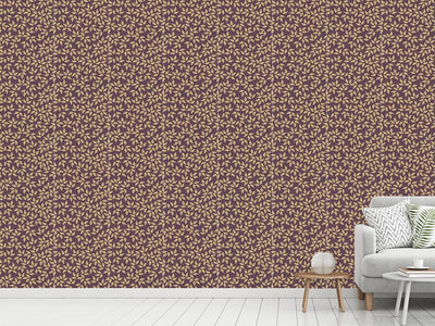 patterned-wallpaper-golden-leaf-winter