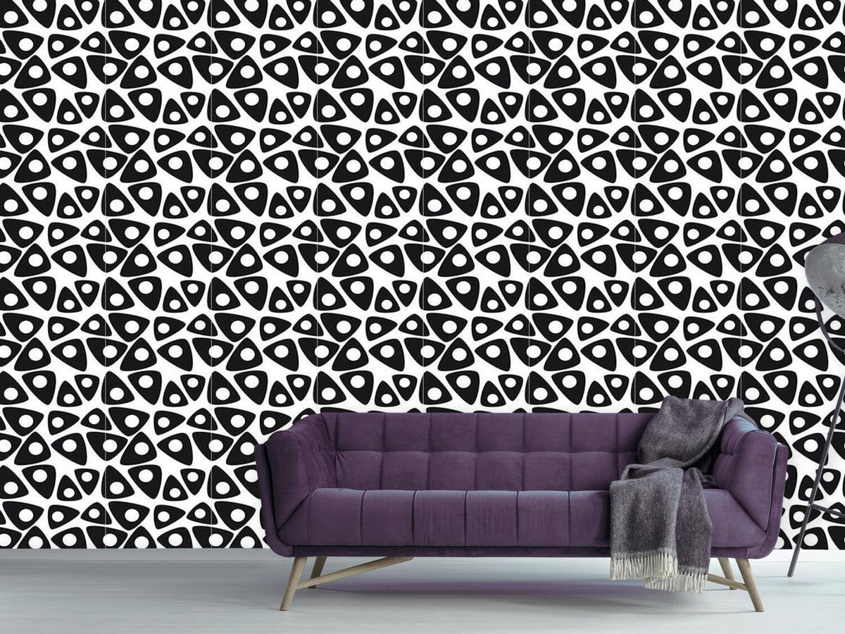 patterned-wallpaper-hole-liquorice