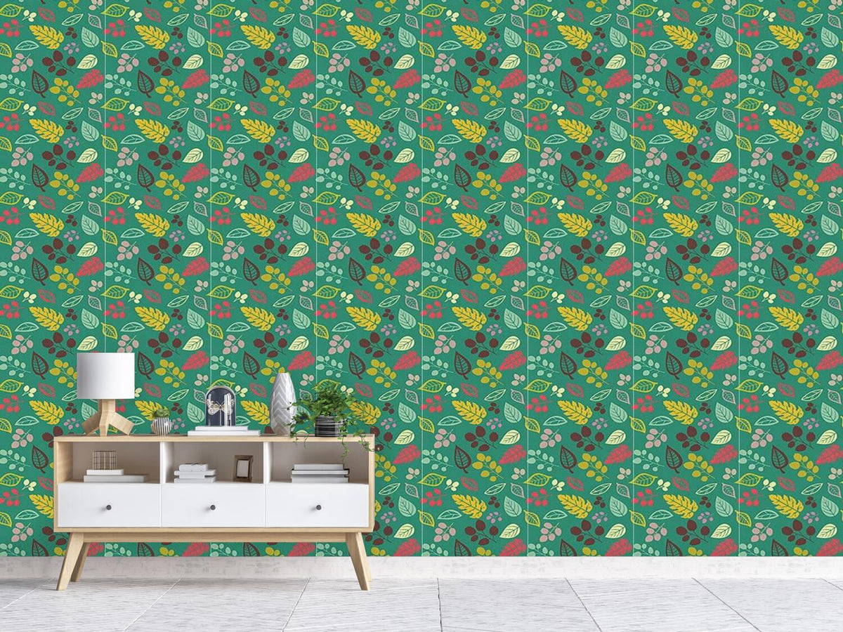 patterned-wallpaper-to-love-leaves