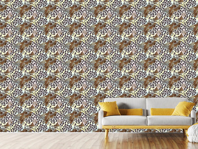 patterned-wallpaper-cheetah-gone-wild