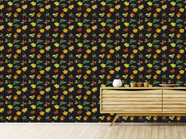 patterned-wallpaper-midnight-leaves