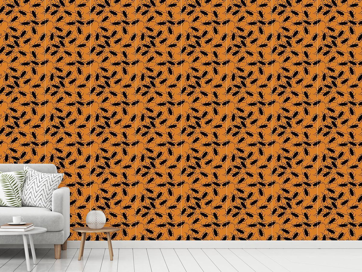 patterned-wallpaper-cockroach-danger