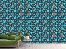 patterned-wallpaper-floret-in-chains