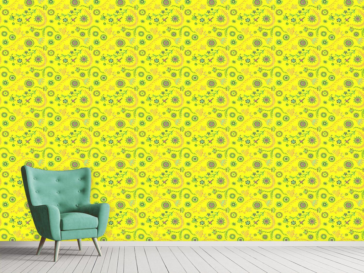 patterned-wallpaper-yellow-mellow