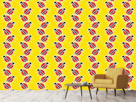 patterned-wallpaper-climbing-ladybugs