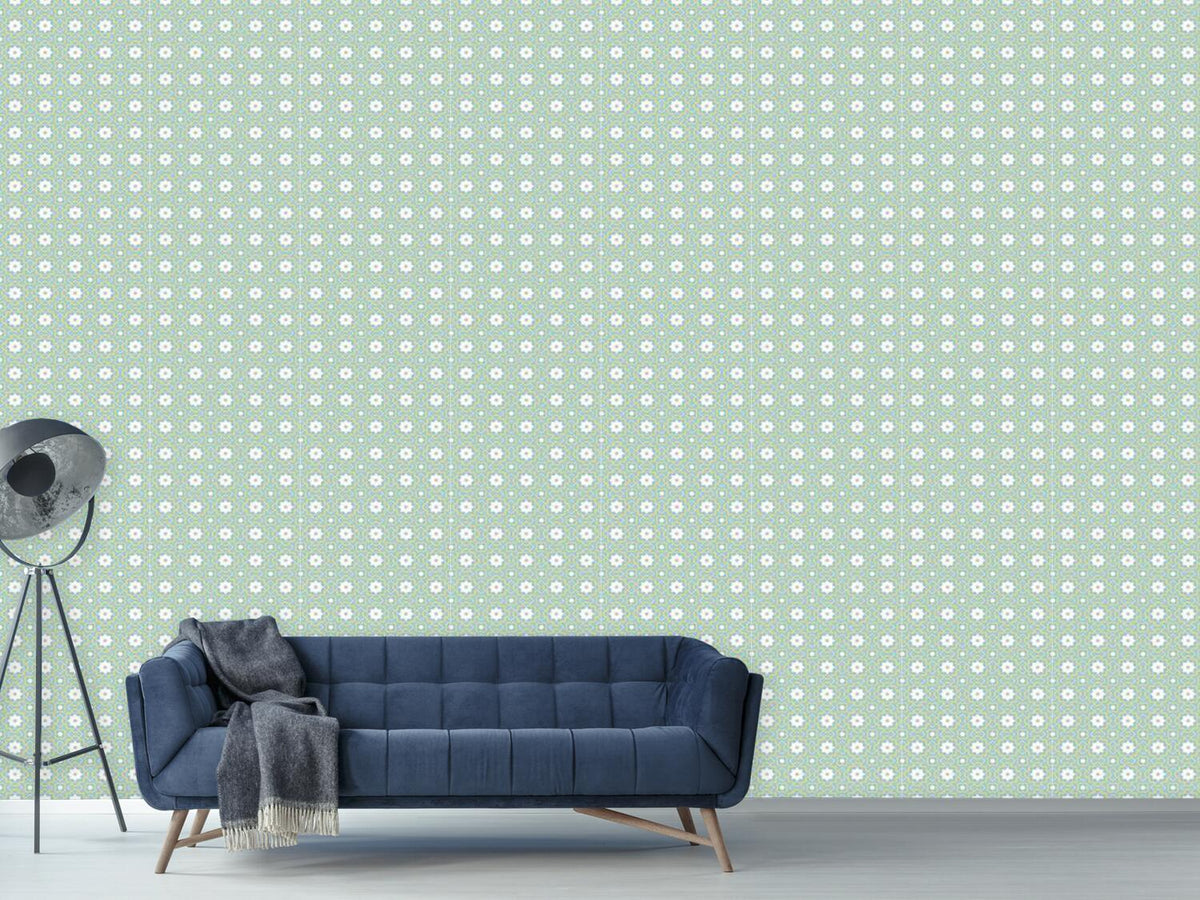 patterned-wallpaper-quatrefoil-connection