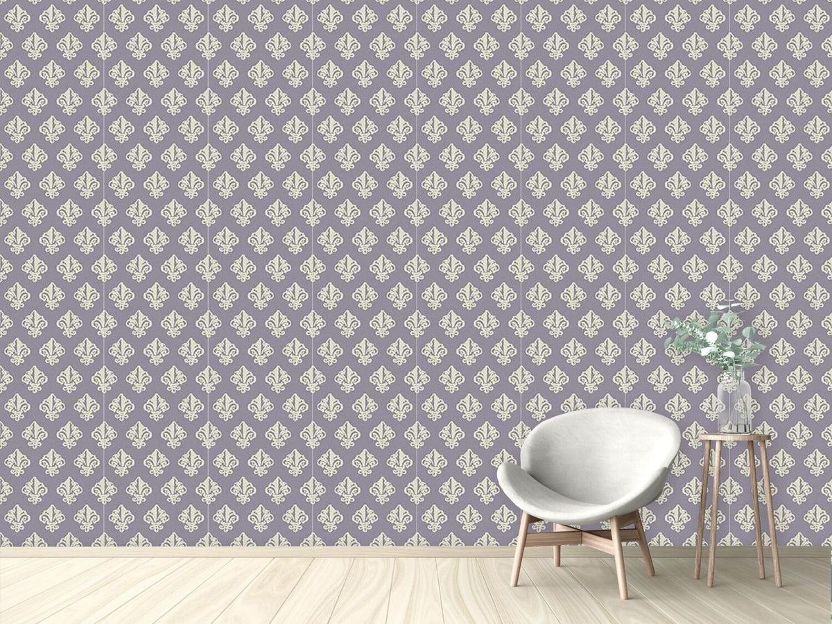 patterned-wallpaper-lady-de-winter-violet