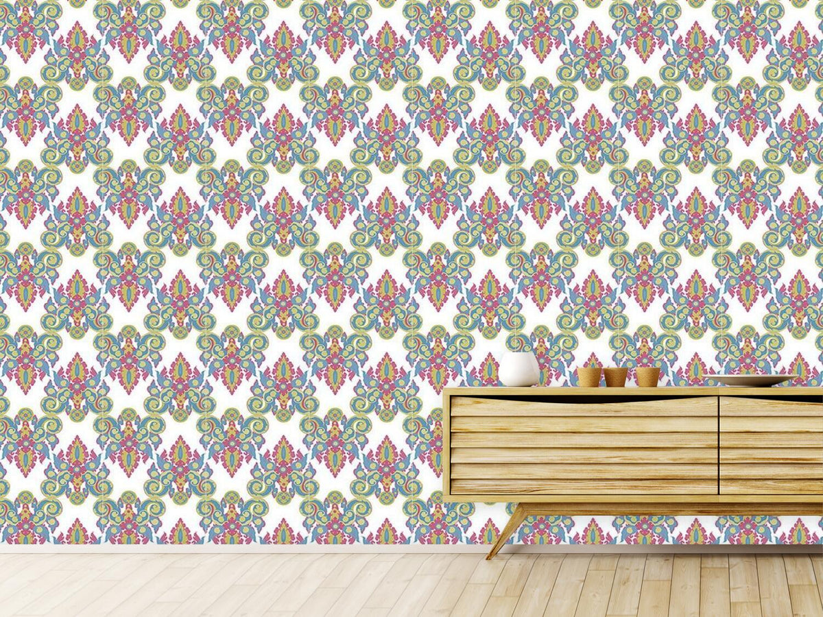 patterned-wallpaper-warhol-boroque