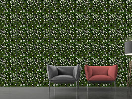 patterned-wallpaper-blossoming-clover